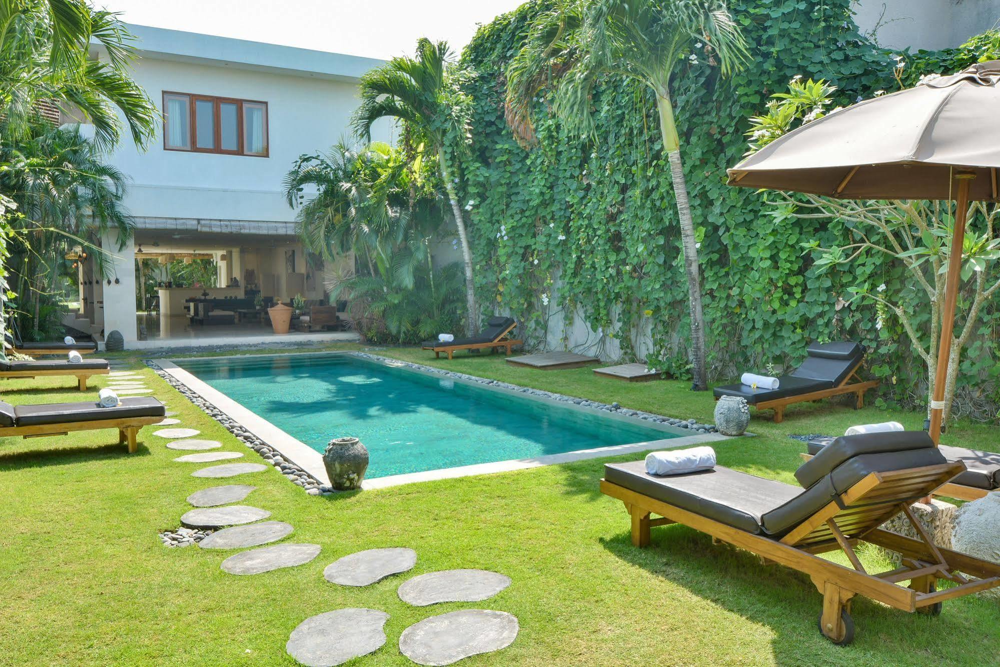 Villa Chocolat Seminyak Exterior foto
